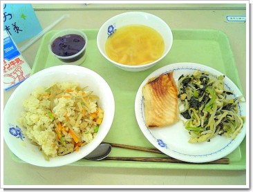 給食